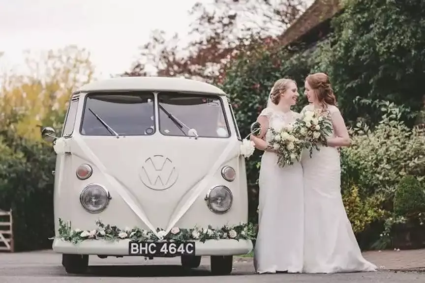 La compagnia di matrimoni del furgone bianco